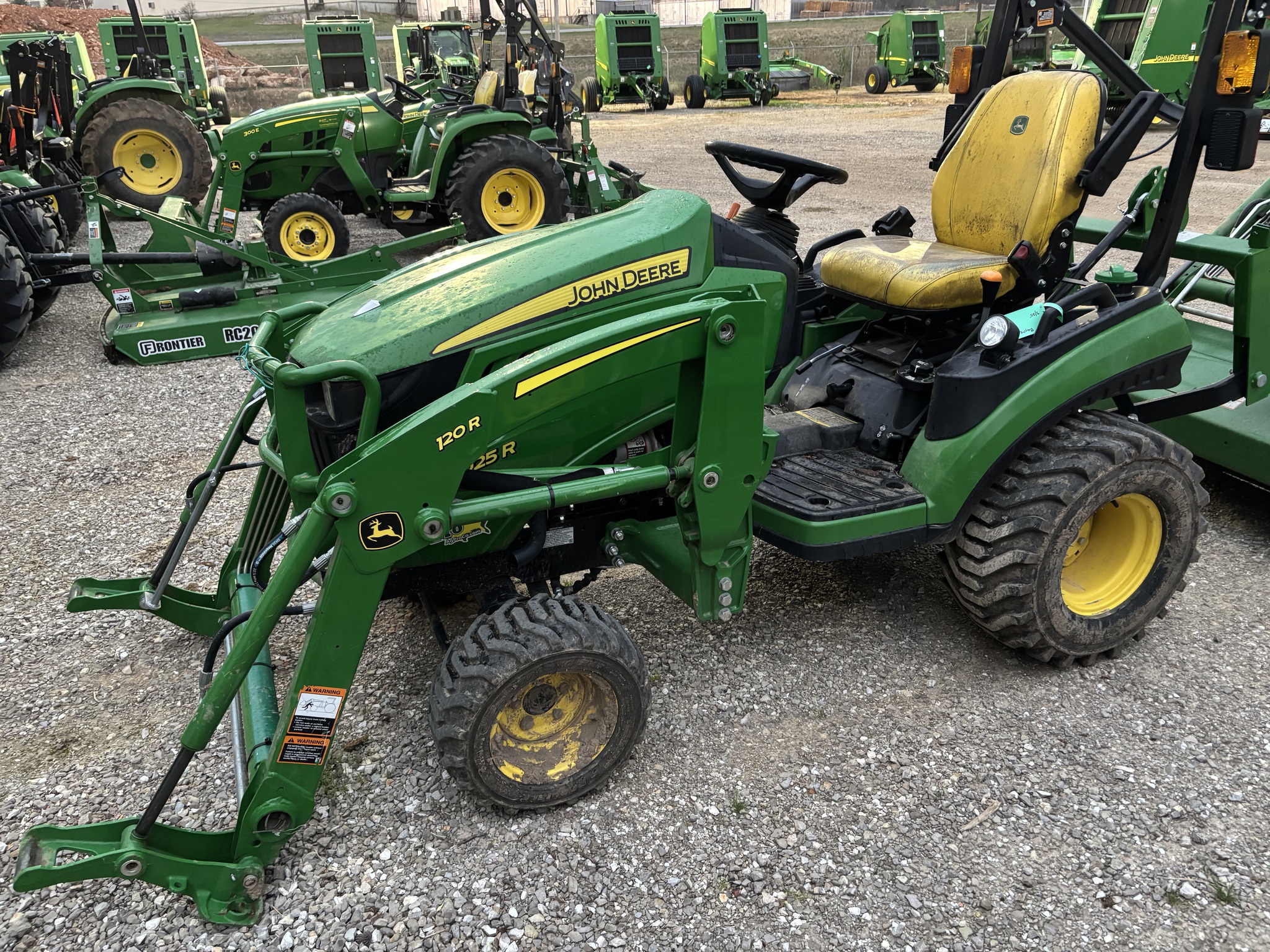  2022 John Deere 1025R at Heritage Tractor in Lebanon, MO