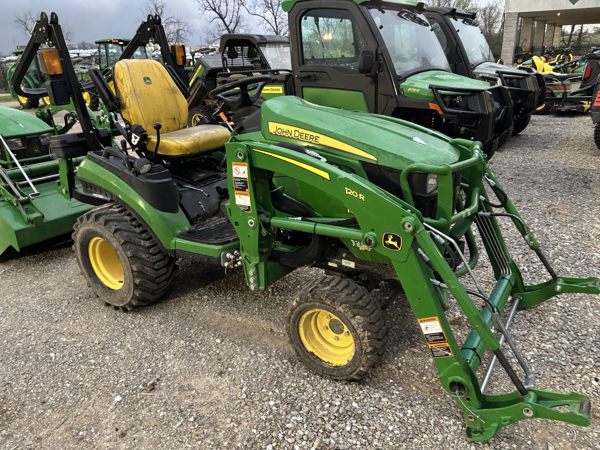  2022 John Deere 1025R at Heritage Tractor in Lebanon, MO