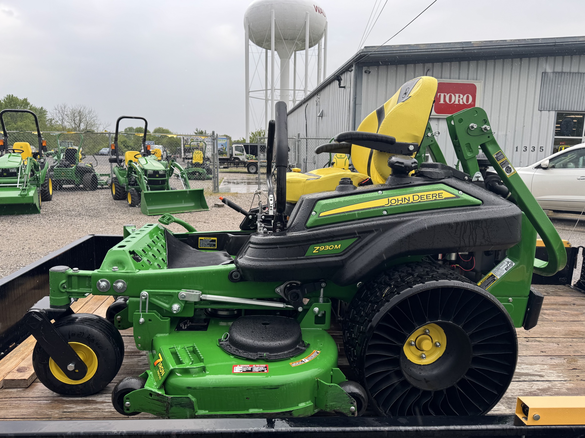 2020 John Deere Z930M Image 1
