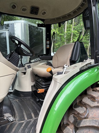 2023 John Deere 4066R-3