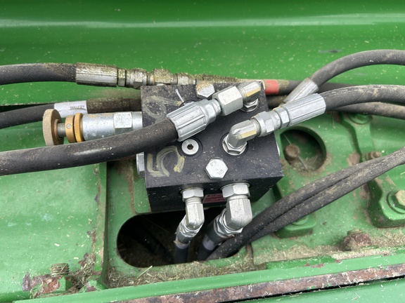 2013 John Deere 569 (5th thumbnail)