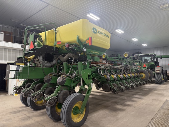 2023 John Deere 1775NT - Photo4