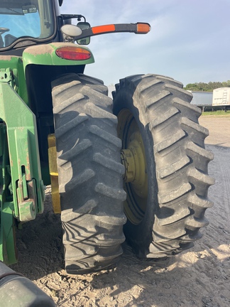 Photo of 2011 John Deere 8360R