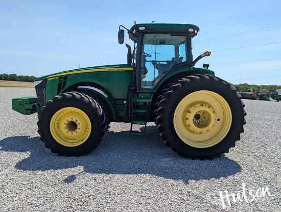 Photo of 2011 John Deere 8360R