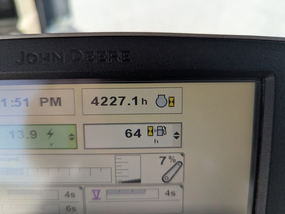Photo of 2011 John Deere 8360R