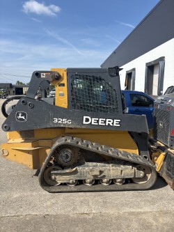 2019 John Deere 325G