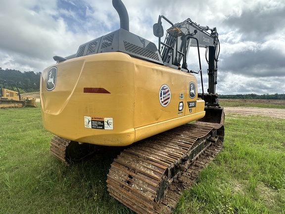 2023 John Deere 200G