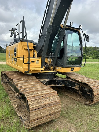 2023 John Deere 200G