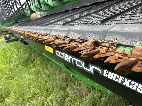 Used 2024 John Deere HD35R Combine Platforms at Horizon Ag & Turf in Lloydminster, AB - Photo6