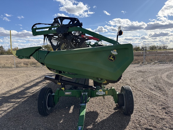 Used 2024 John Deere HD35R Combine Platforms at Horizon Ag & Turf in Lloydminster, AB - Photo2