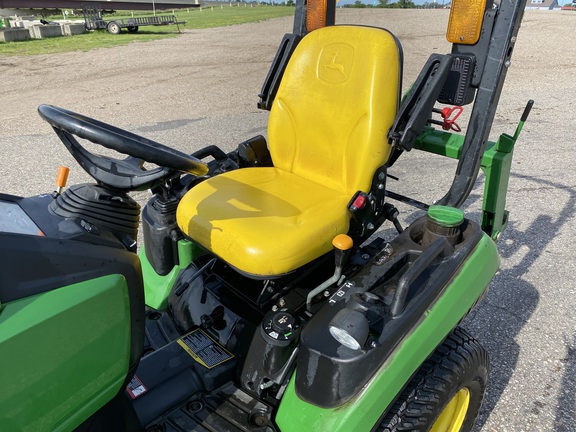 2019 John Deere 1025R - Photo2