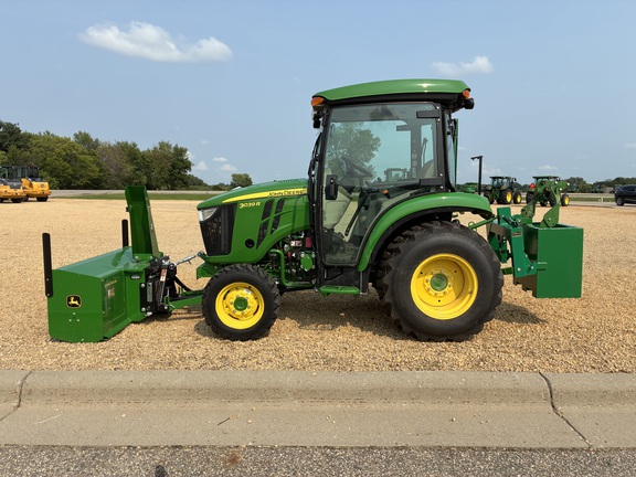2022 John Deere 3039R - Photo8
