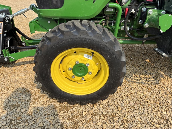 2022 John Deere 3039R - Photo9