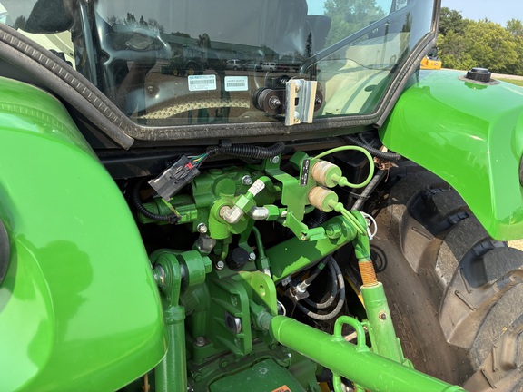 2022 John Deere 3039R - Photo23