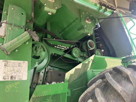 Photo of 2021 John Deere S790