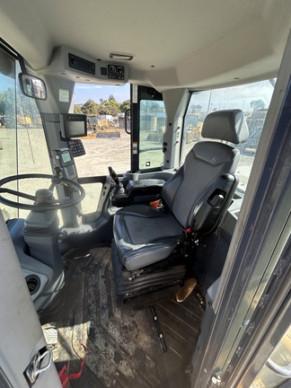 2023 John Deere 624 P