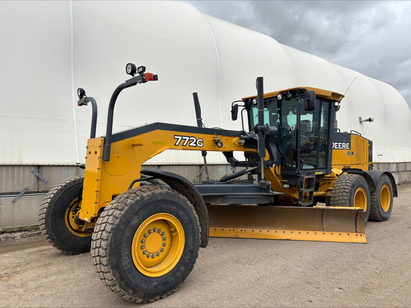 Photo of 2013 John Deere 772G