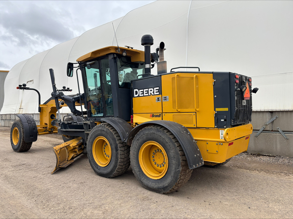 2013 John Deere 772G
