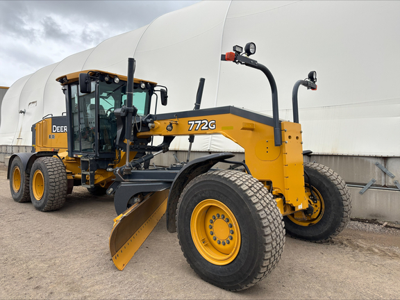 2013 John Deere 772G