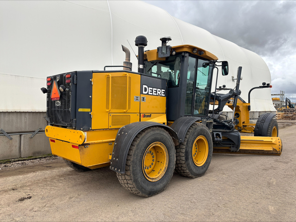 2013 John Deere 772G