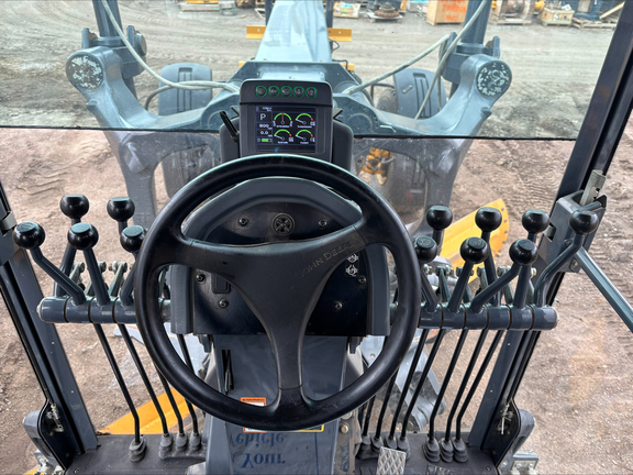 2013 John Deere 772G
