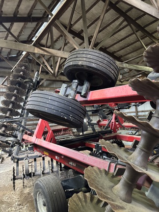 2011 Case IH 330 - Photo8
