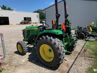 Photo of 2022 John Deere 4044M