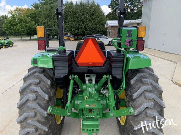 Photo of 2022 John Deere 4044M