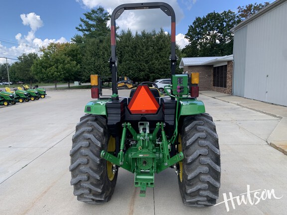 Photo of 2022 John Deere 4044M