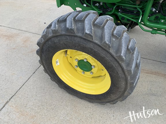 Photo of 2022 John Deere 4044M