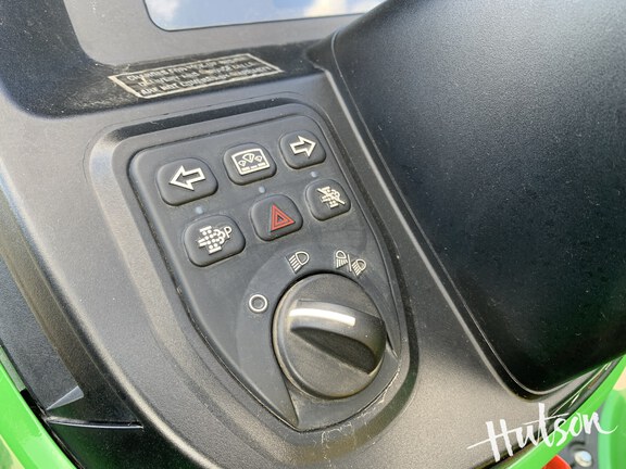 Photo of 2022 John Deere 4044M