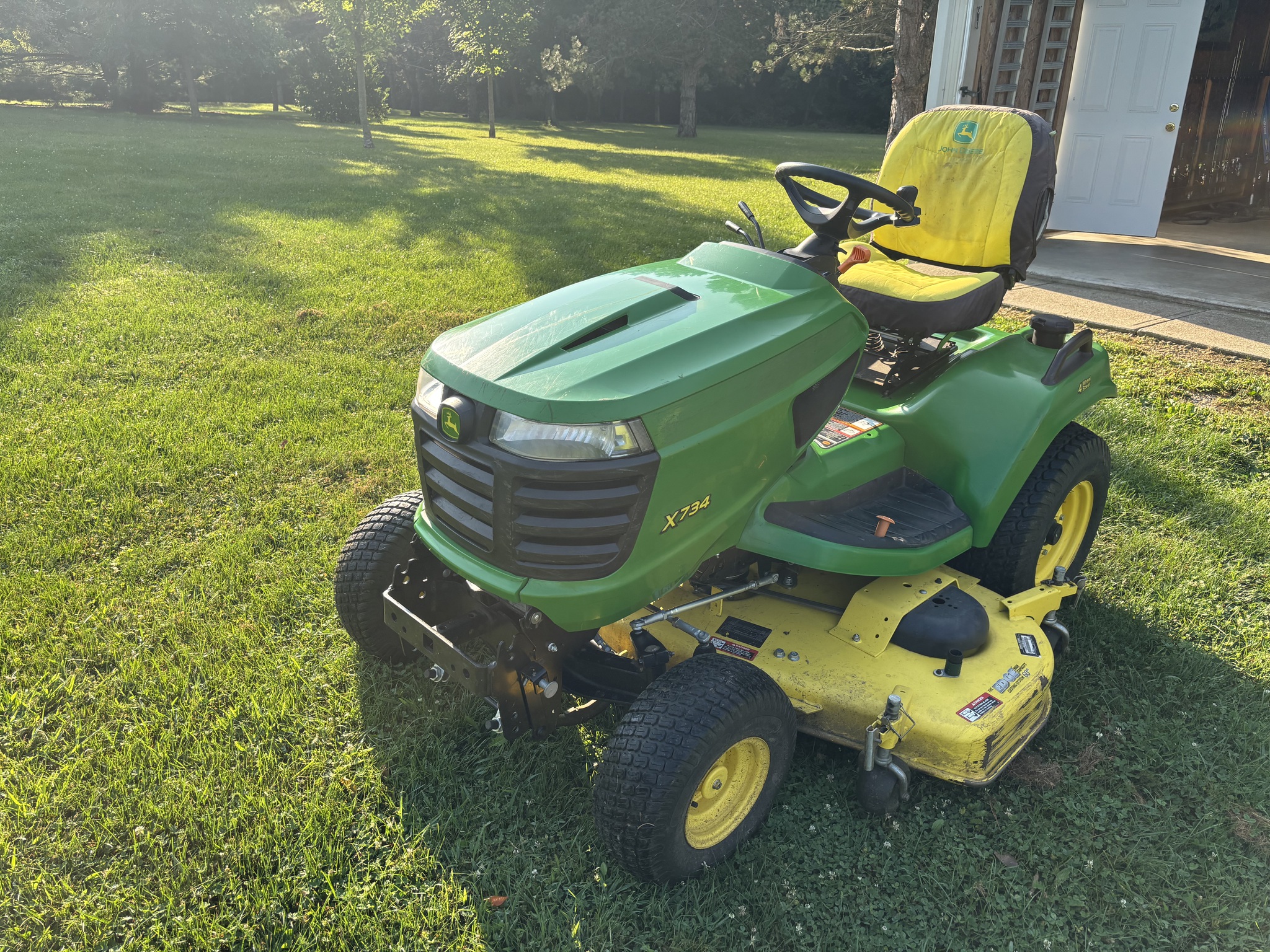 Used 2013 John Deere X734 Lawn & Garden Tractors at Koenig Equipment in Urbana, OH - PhotoXL0