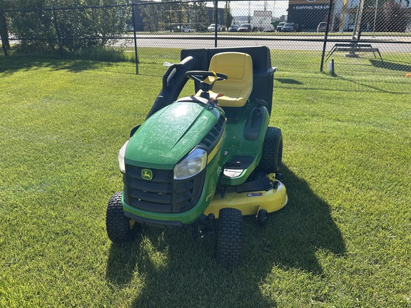 Used 2018 John Deere E140 Lawn & Garden Tractors at Horizon Ag & Turf in Edmonton West, AB - Photo4