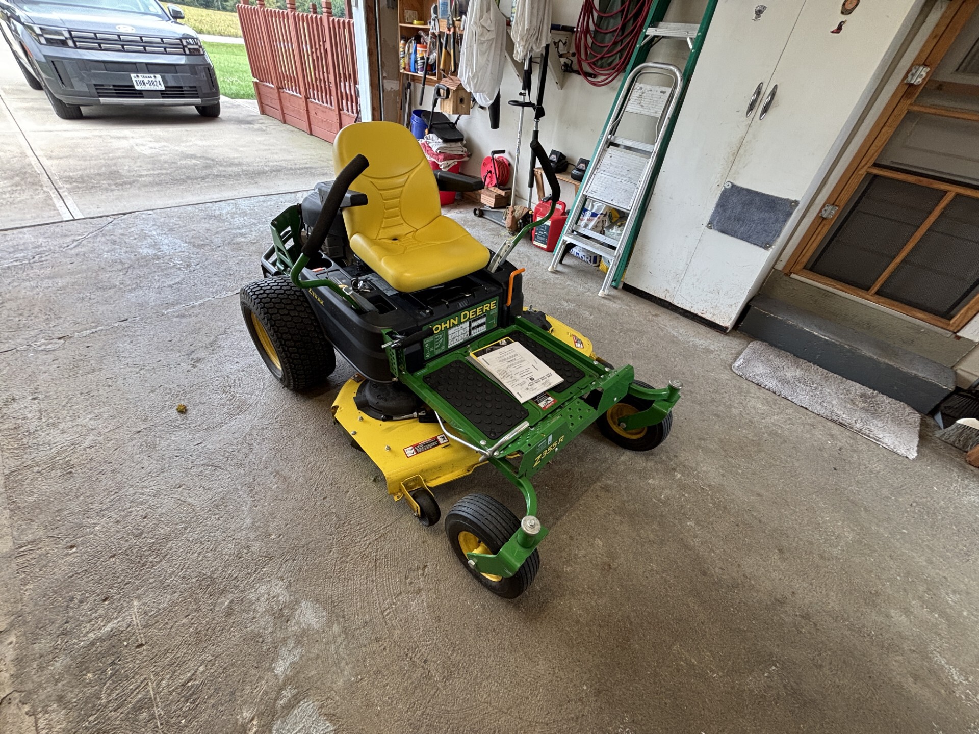 Used 2017 John Deere Z355R Zero Turn Mowers at Koenig Equipment in Germantown, OH - PhotoXL8