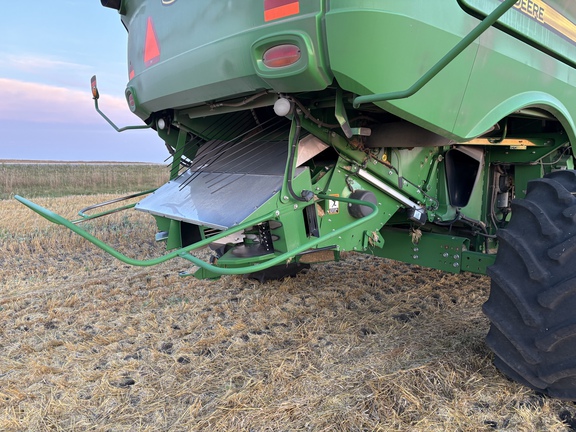 Used 2018 John Deere S790 Combines at Horizon Ag & Turf in Vermilion, AB - Photo6