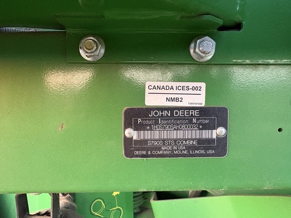 Used 2018 John Deere S790 Combines at Horizon Ag & Turf in Vermilion, AB - Photo17