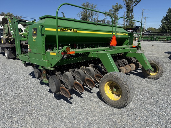 1999 John Deere 1560
