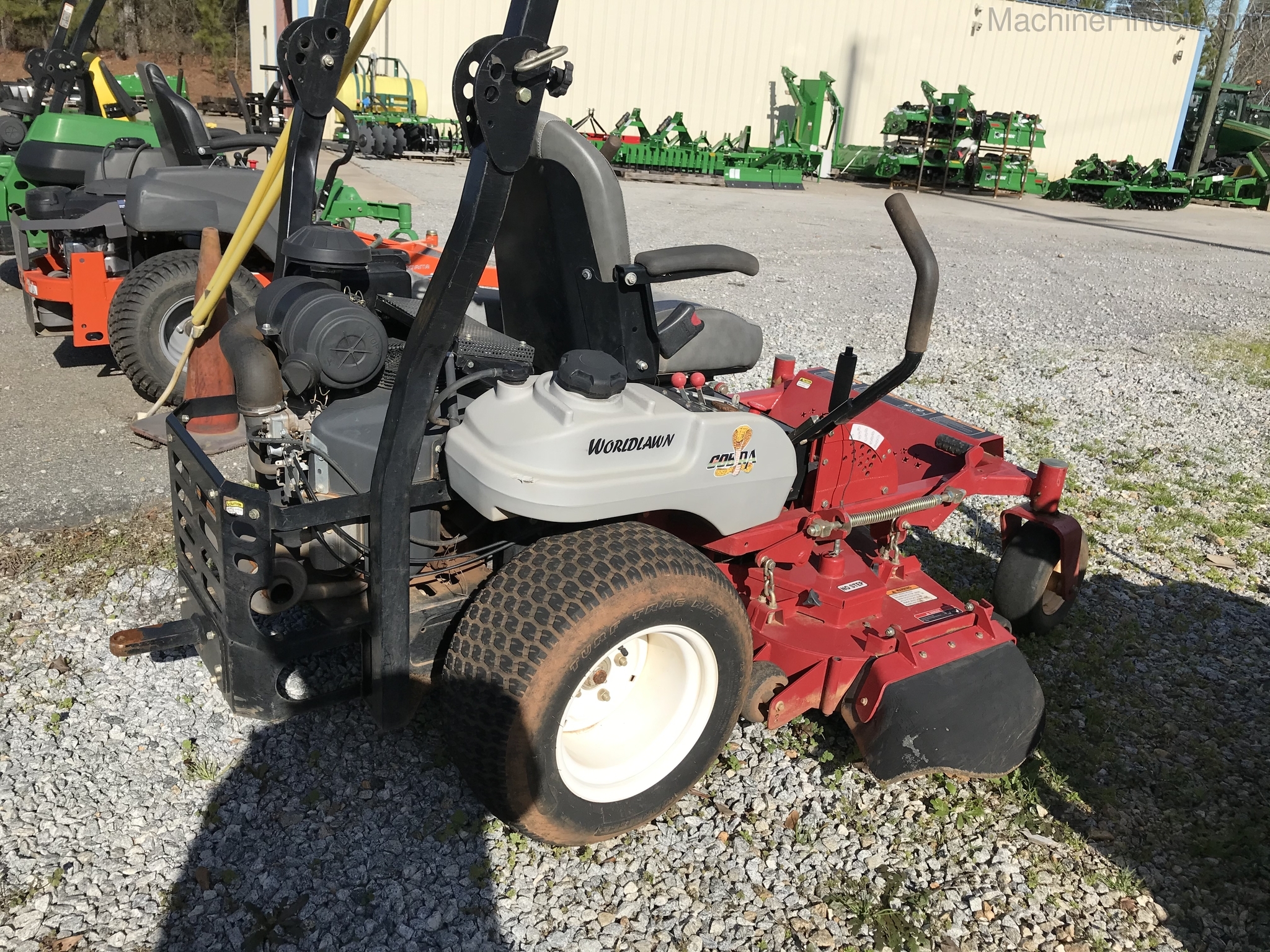 2017 World Lawn Cobra Image 3