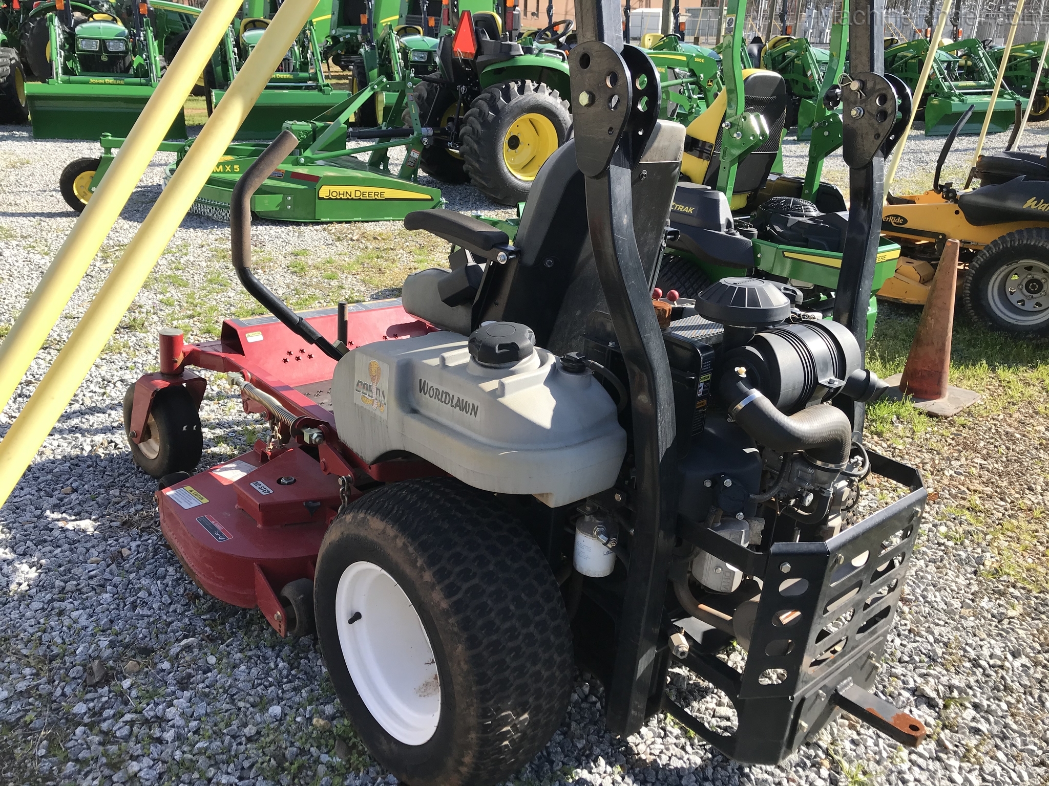 2017 World Lawn Cobra Image 4