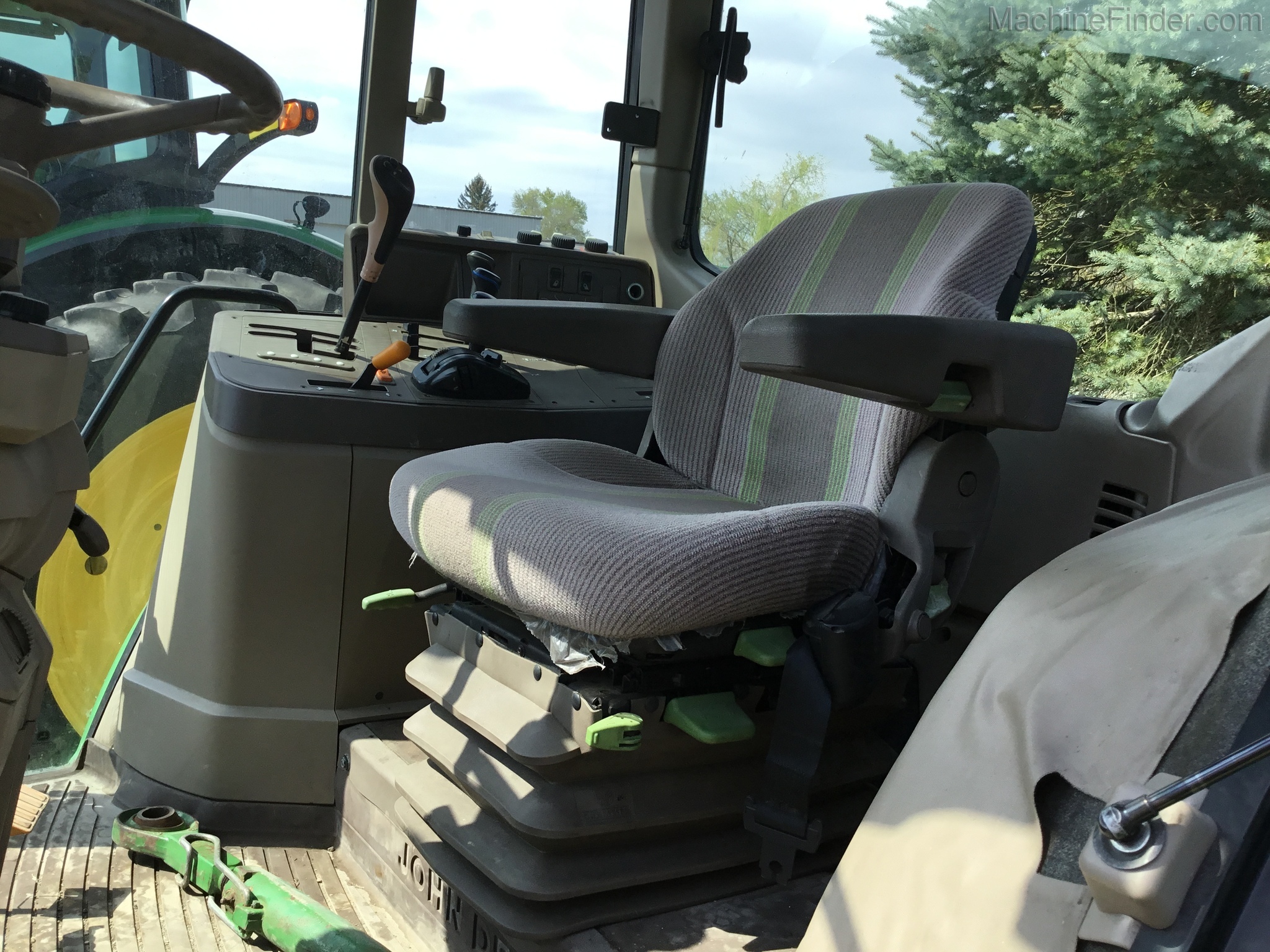 2008 John Deere 7130 Image 5