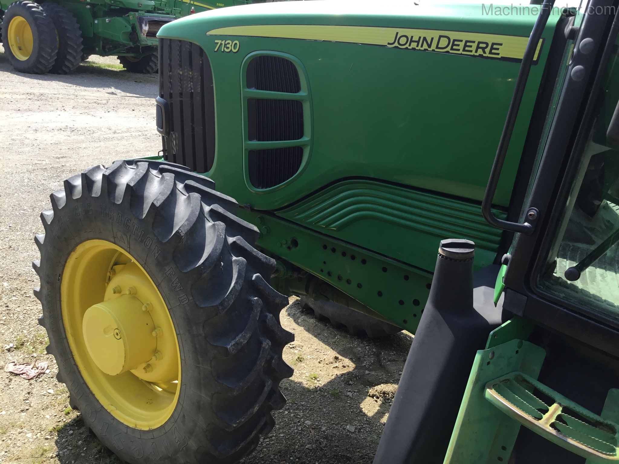 2008 John Deere 7130 Image 9