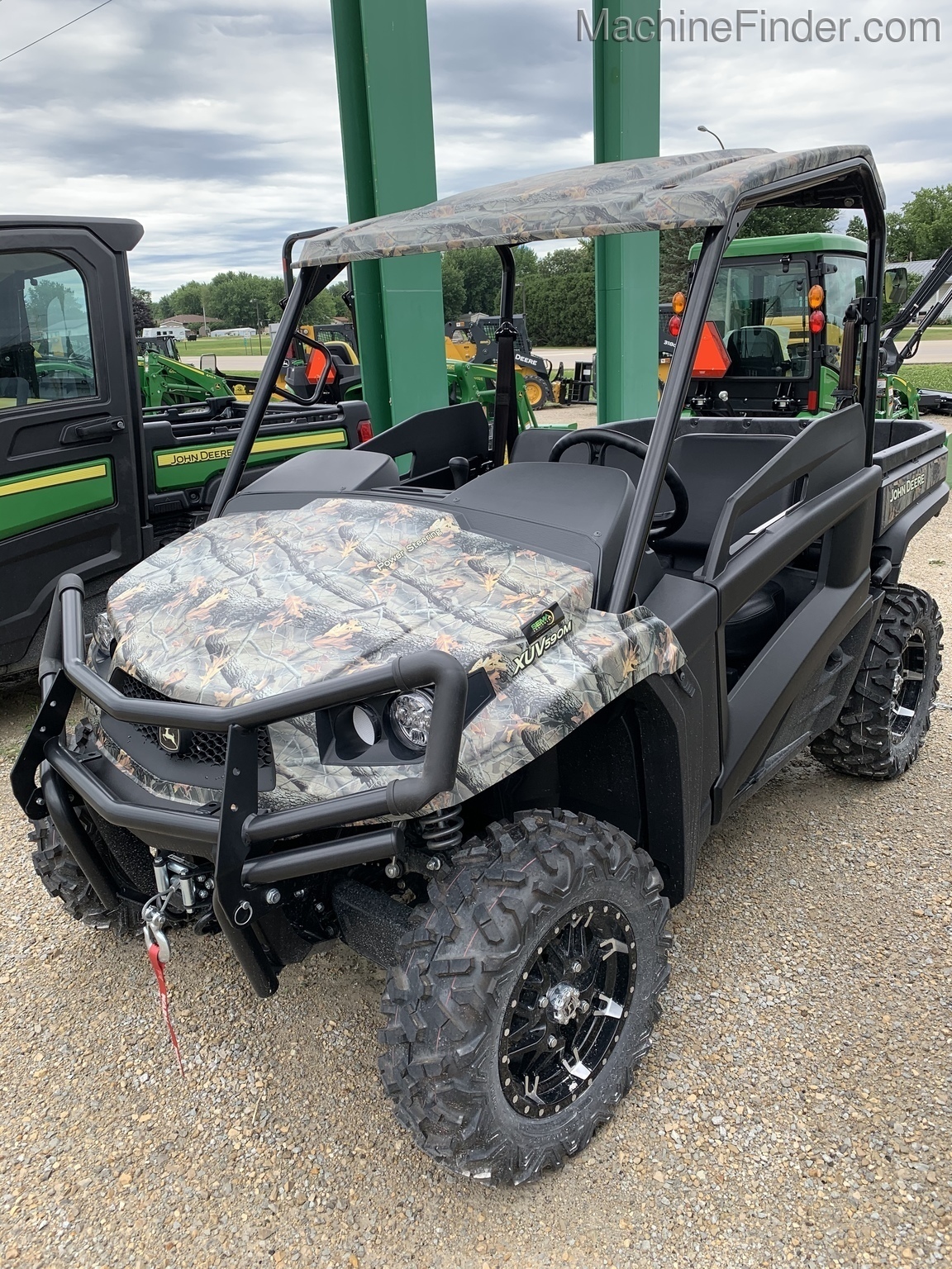 2019 John Deere 590M Image 1