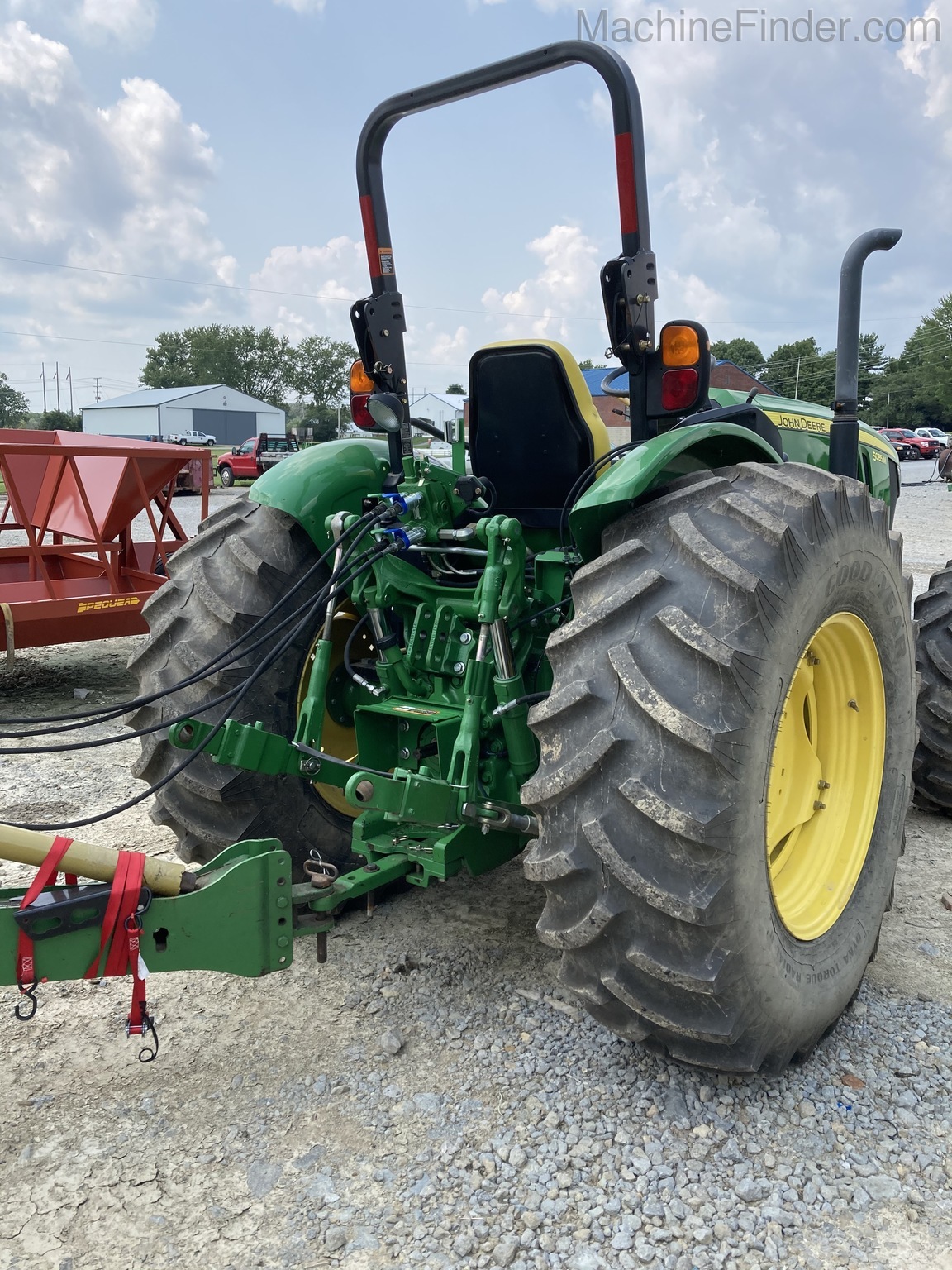 2012 John Deere 5085M Image 4