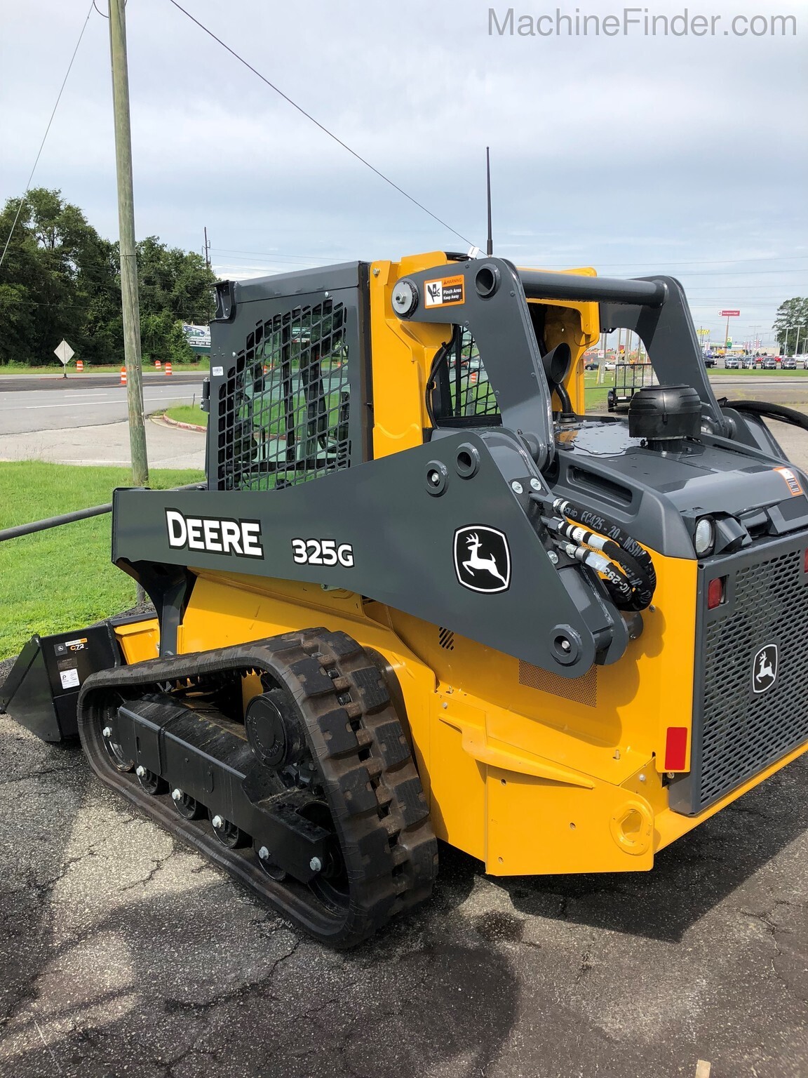 2020 John Deere 325G Image 9