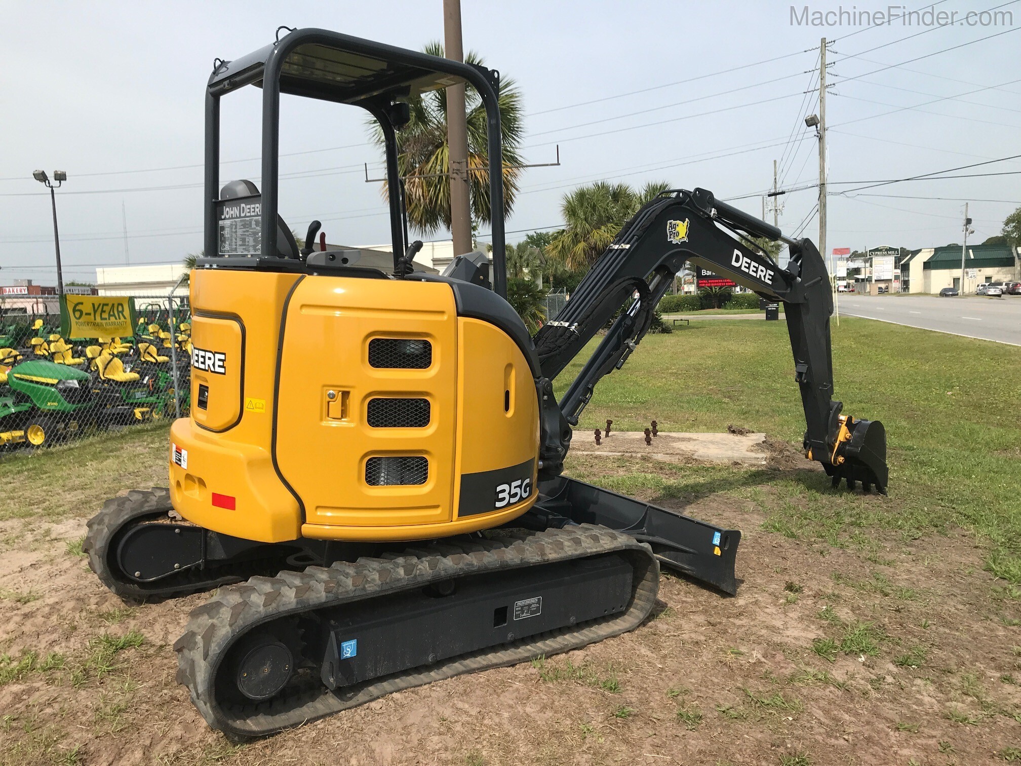 2020 John Deere 35G Image 2