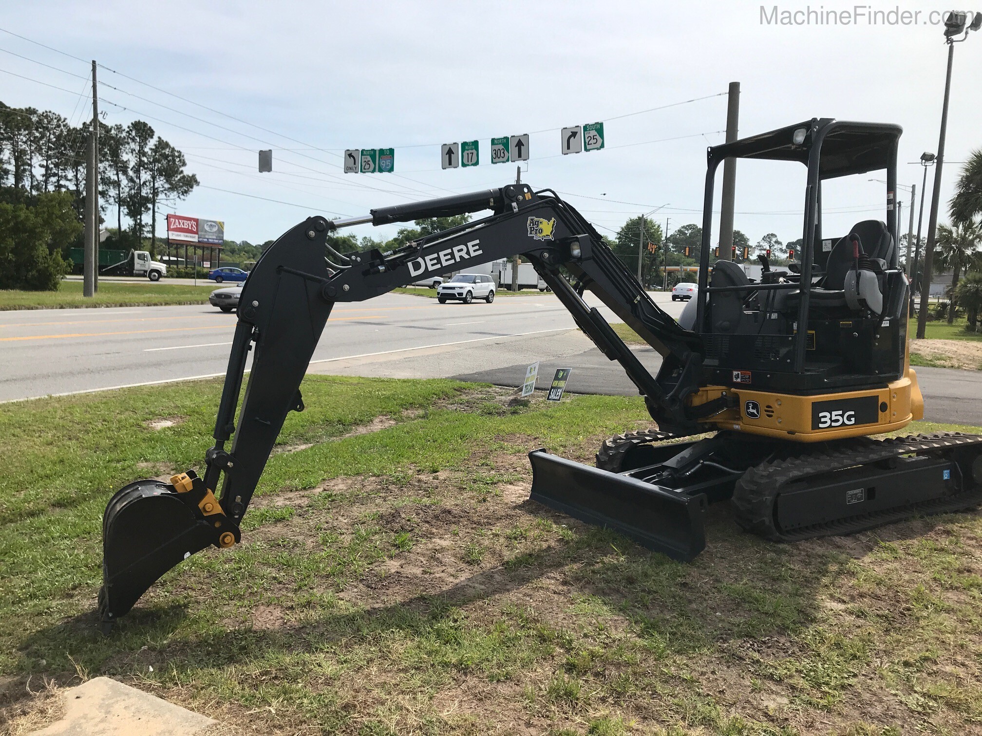 2020 John Deere 35G Image 6