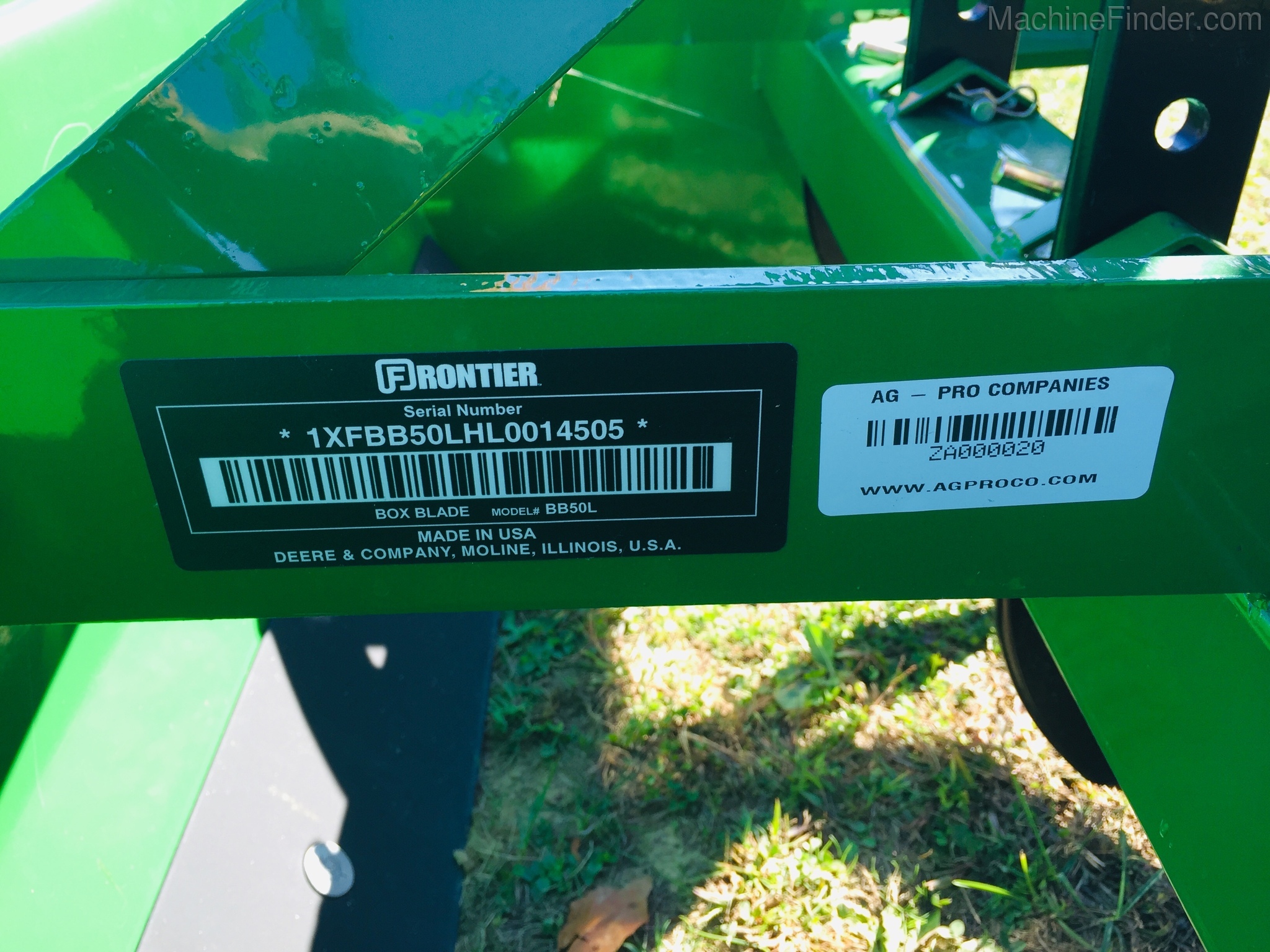 2020 John Deere 1023E Image 12