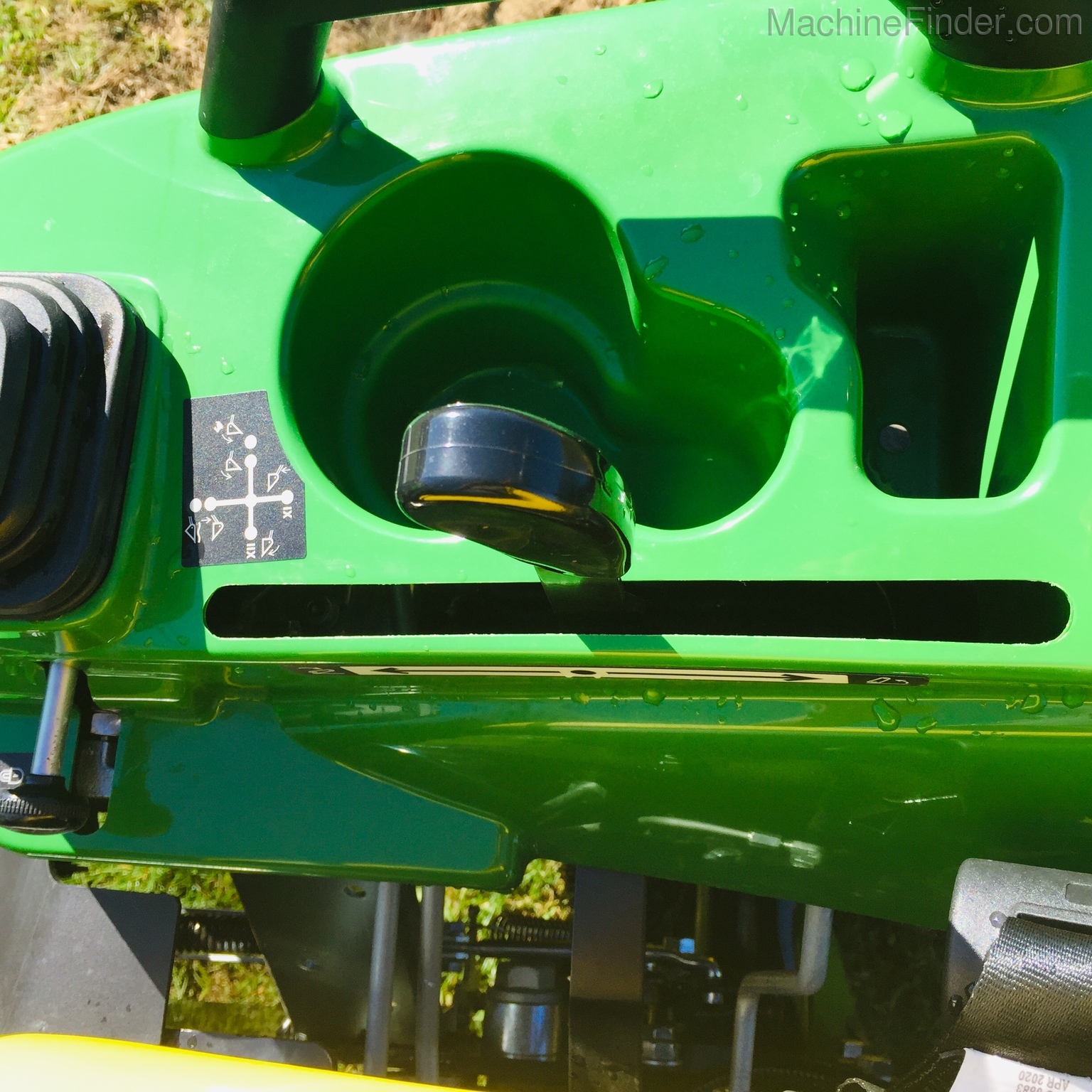 2020 John Deere 1023E Image 8