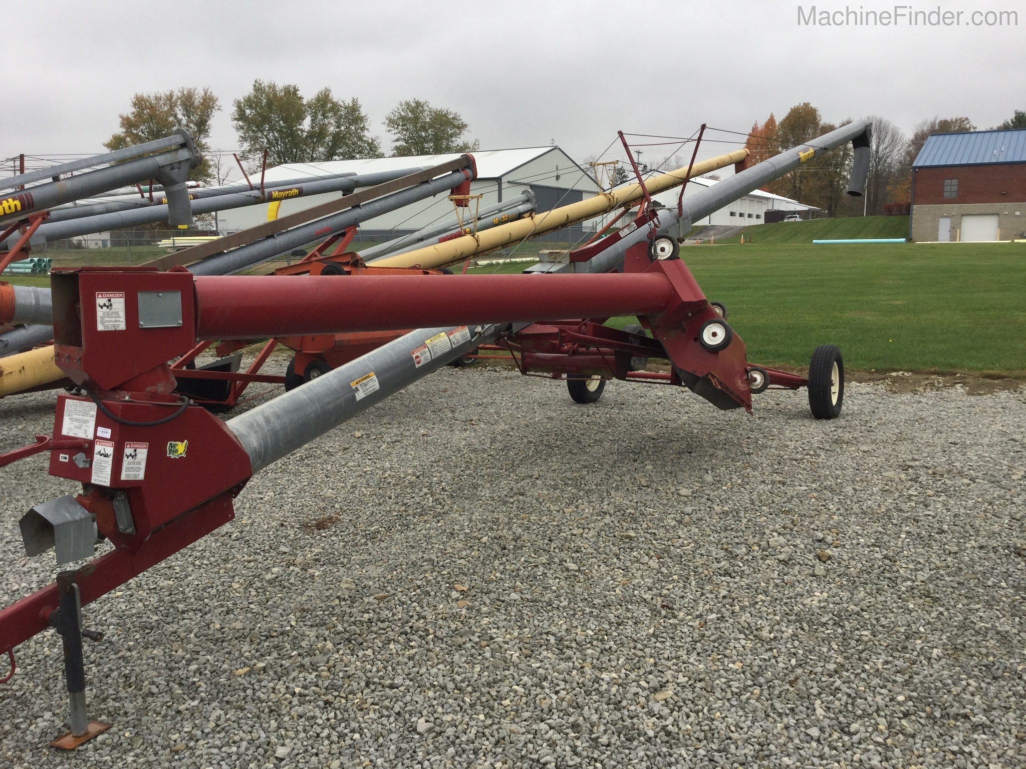 Hutchinson Mayrath 10”X52’ Image 1