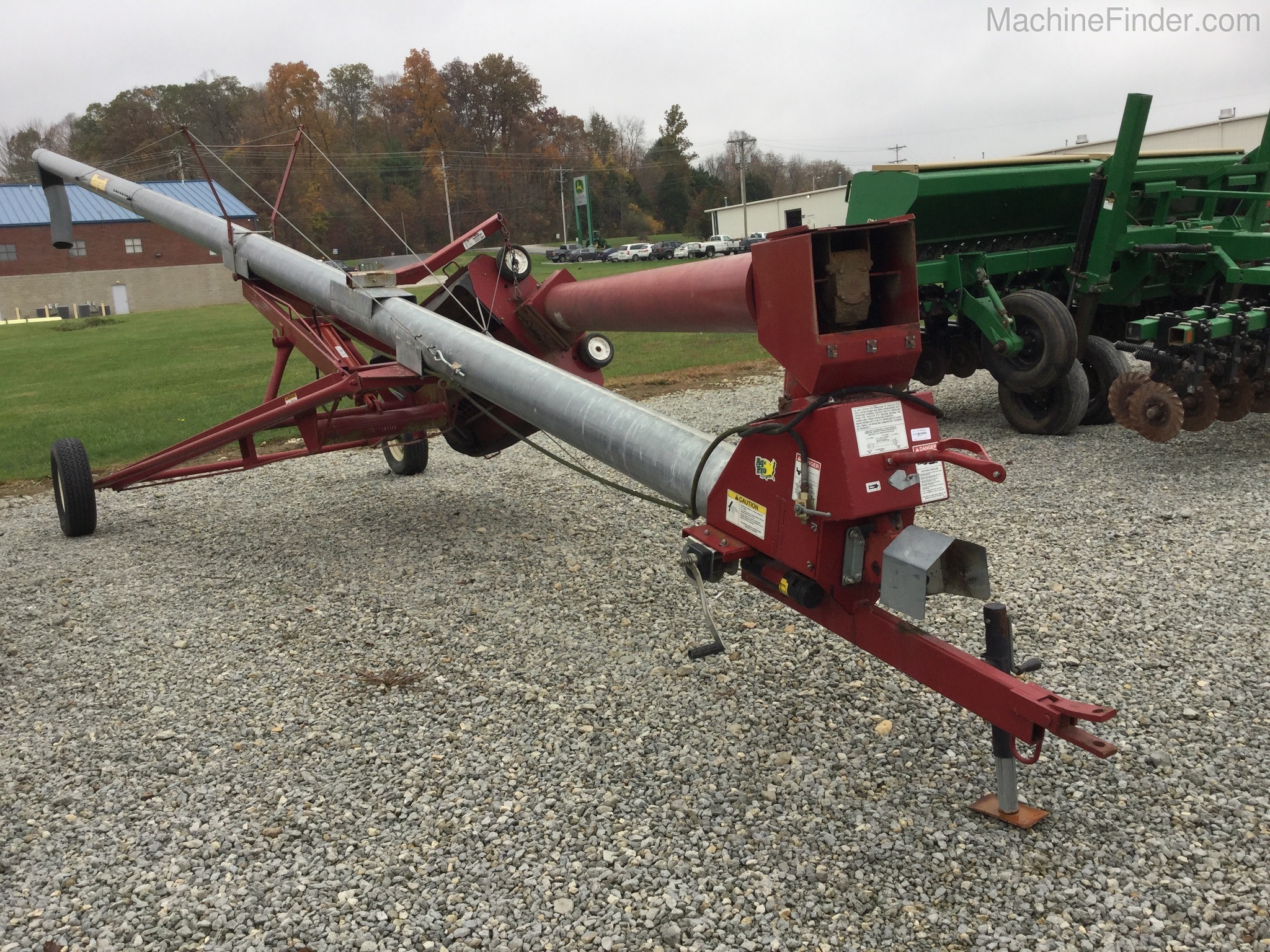 Hutchinson Mayrath 10”X52’ Image 3